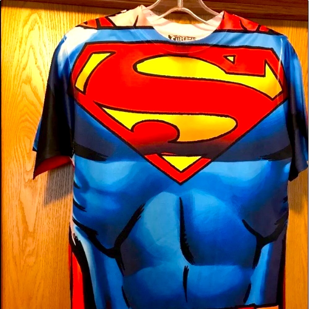 New DC comics Superman polyester tee t shirt boy’s large stretch muscle shirt